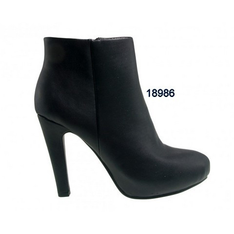 Buty 069