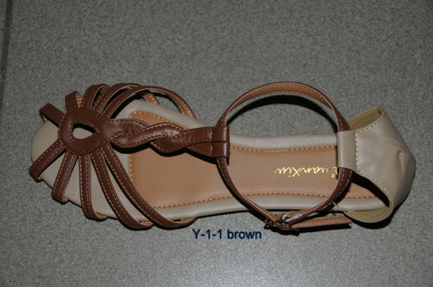 Buty 055